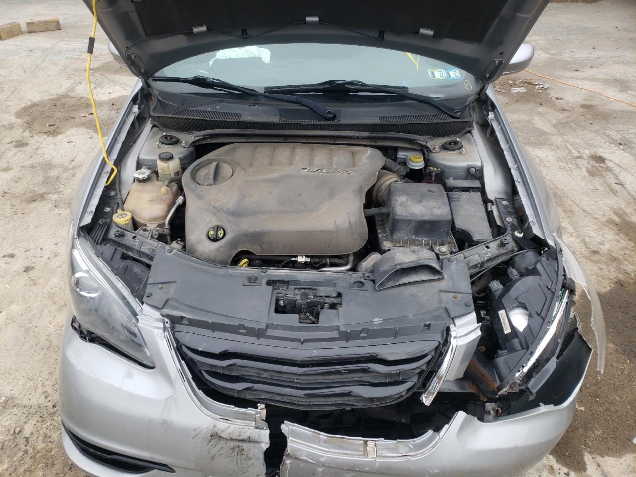 Photo 7 from auction – 2013 CHRYSLER 200 TOURIN with VIN 1C3CCBBG6DN754740
