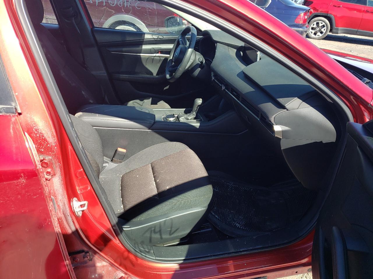 Photo 5 from auction – 2019 MAZDA 3 with VIN 3MZBPAB77KM103370