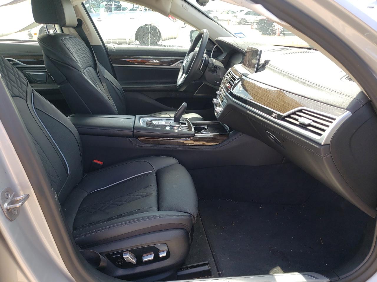 Photo 5 from auction – 2020 BMW 740 I with VIN WBA7T2C05LCE39372