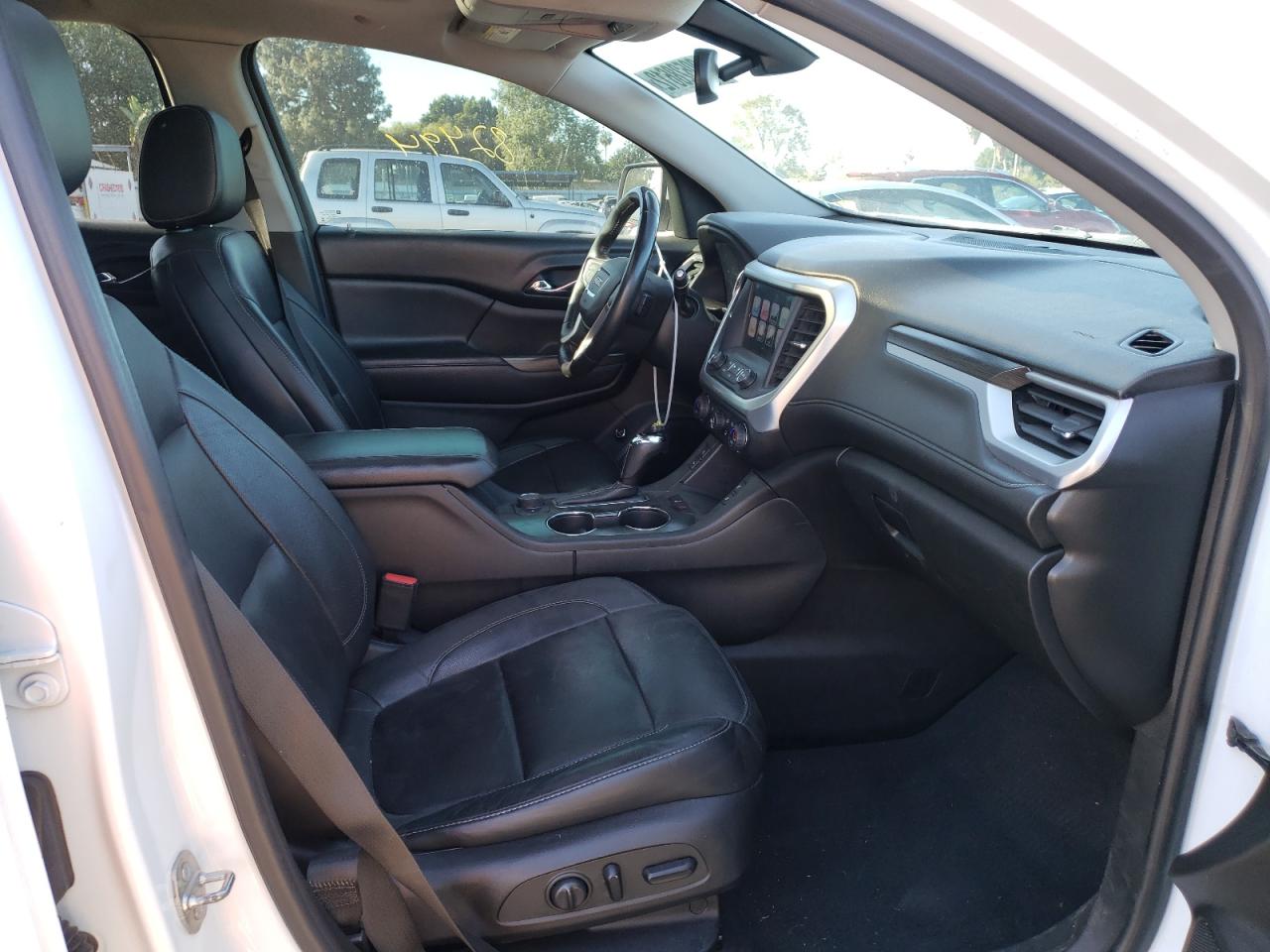 Photo 5 from auction – 2017 GMC ACADIA SLT with VIN 1GKKNMLS2HZ277694