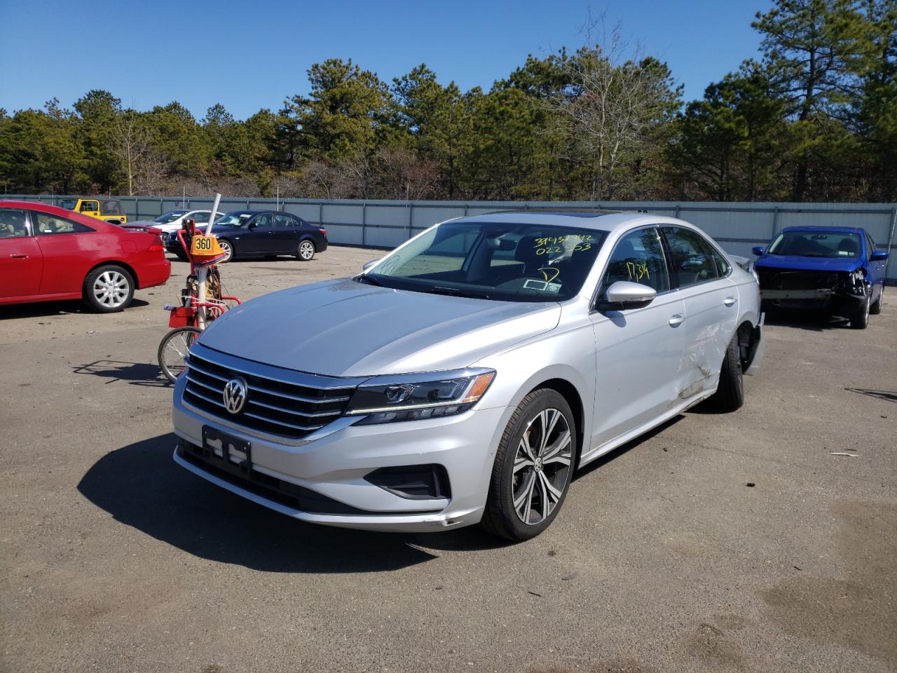Photo 2 from auction – 2020 VOLKSWAGEN PASSAT with VIN 1VWCA7A31LC022553