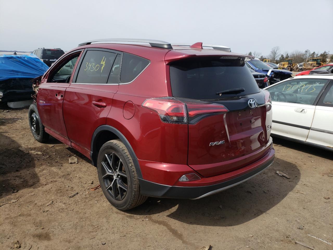 Photo 3 from auction – 2018 TOYOTA RAV4 SE with VIN 2T3JFREV1JW745056