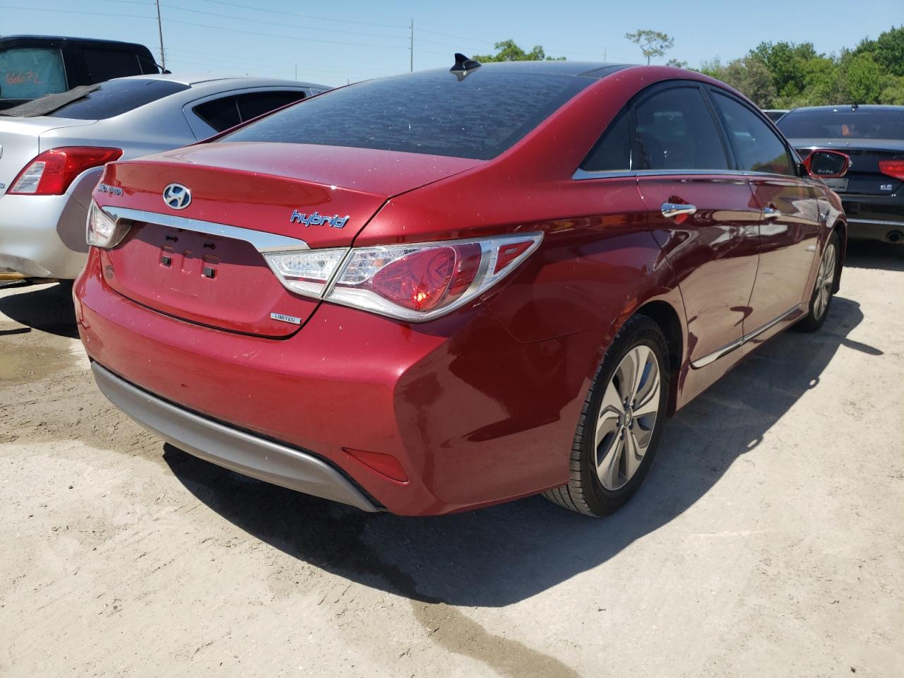 Photo 4 from auction – 2015 HYUNDAI SONATA HYB with VIN KMHEC4A41FA119485