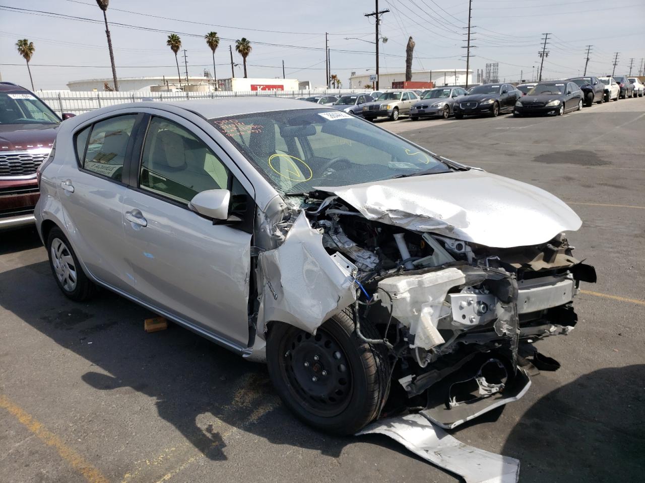 TOYOTA PRIUS C 2015 with VIN JTDKDTB36F1107501 - Photo from auction