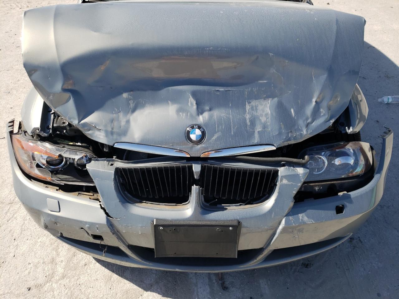 Photo 7 from auction – 2007 BMW 328 XI with VIN WBAVC93567KX52192