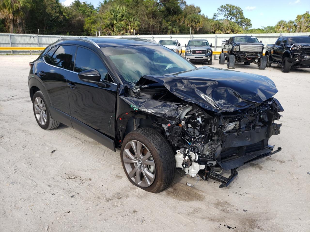MAZDA CX-30 PREM 2021 with VIN 3MVDMADMXMM239498 - Photo from auction