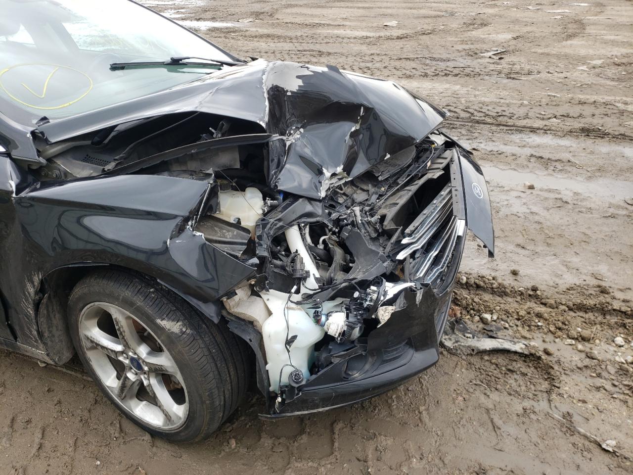 Photo 9 from auction – 2013 FORD FUSION SE with VIN 3FA6P0HR6DR358434