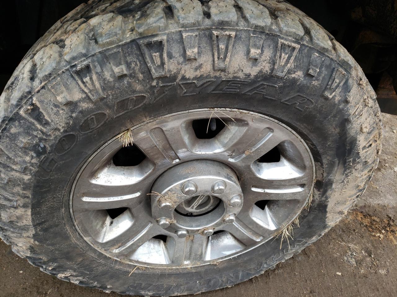 Photo 9 from auction – 2010 FORD F250 SUPER with VIN 1FTNF2B51AEB08642