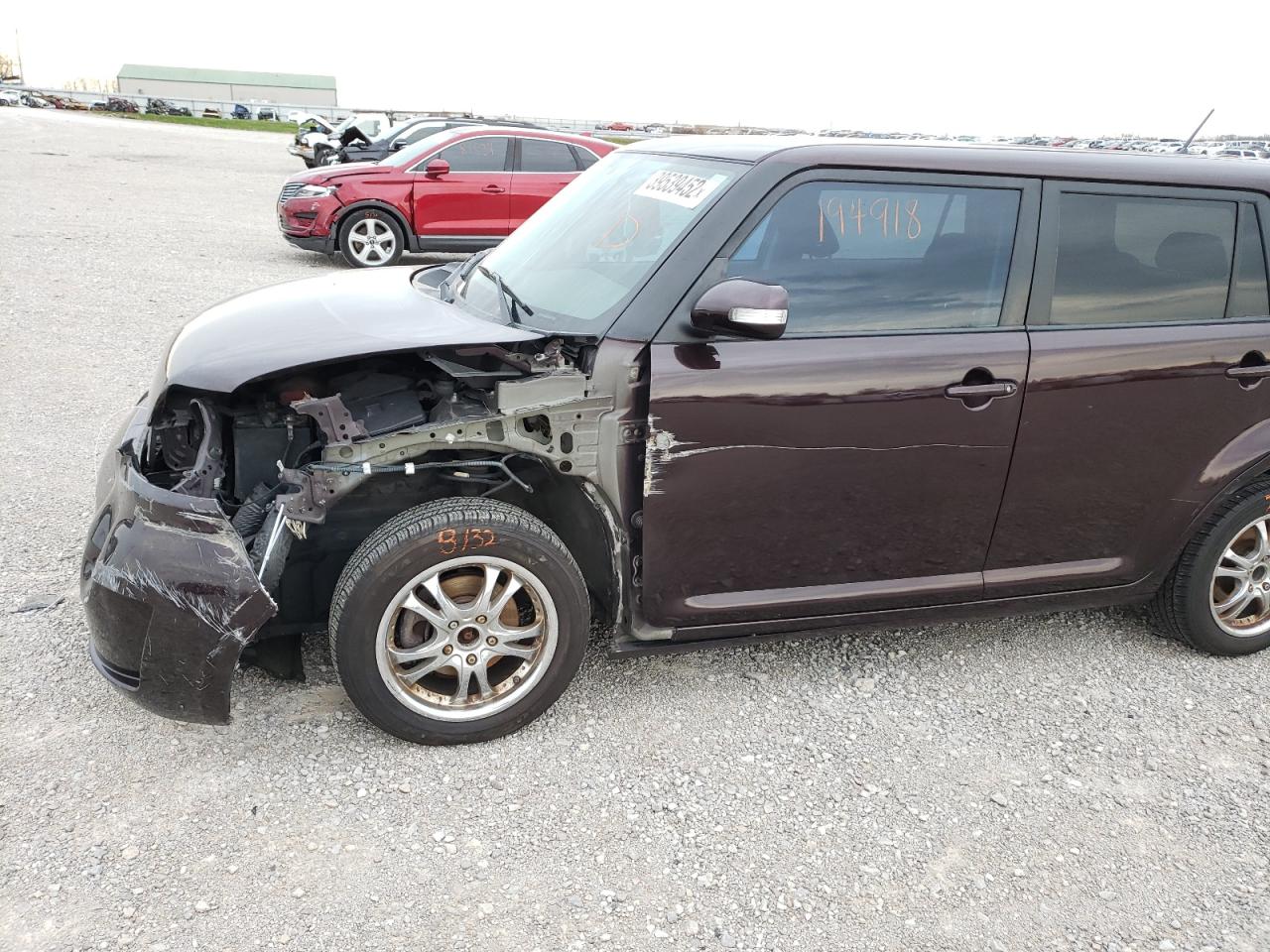 Photo 9 from auction – 2008 SCION XB with VIN JTLKE50E281037306