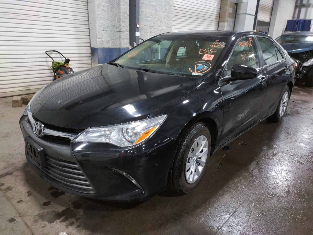 Photo 2 from auction – 2016 TOYOTA CAMRY LE with VIN 4T4BF1FK7GR553805