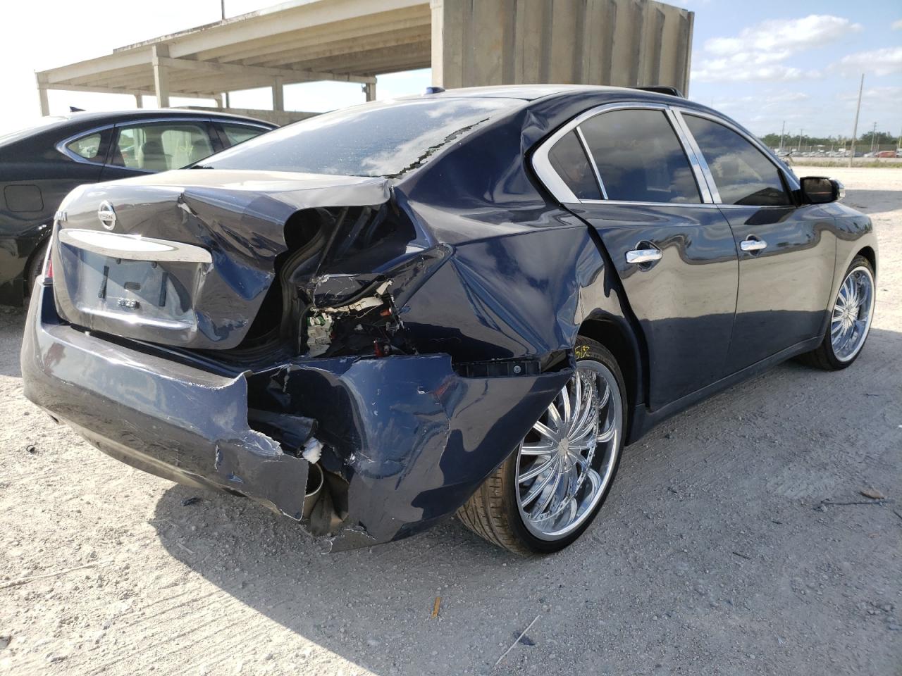 Photo 4 from auction – 2012 NISSAN MAXIMA S with VIN 1N4AA5AP0CC847233