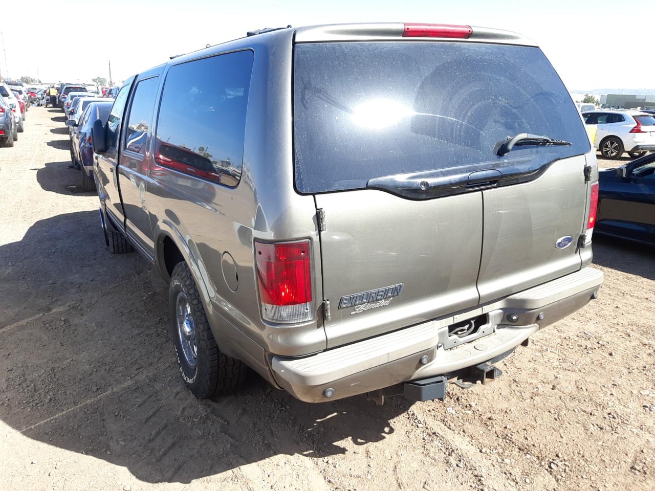 Photo 3 from auction – 2003 FORD EXCURSION with VIN 1FMSU43F23EA56741