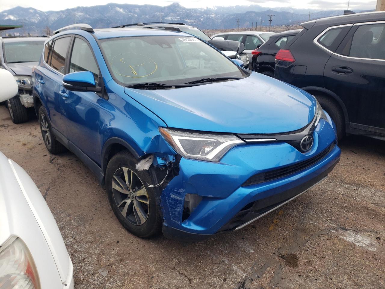 Photo 1 from auction – 2017 TOYOTA RAV4 XLE with VIN 2T3RFREV9HW561559