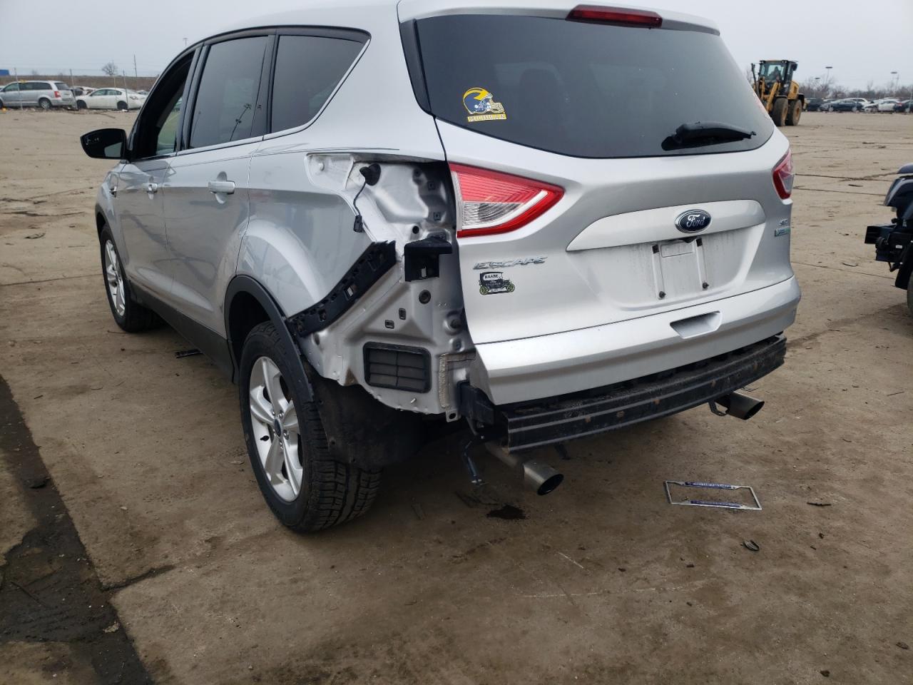 Photo 3 from auction – 2016 FORD ESCAPE SE with VIN 1FMCU0GX4GUA44179
