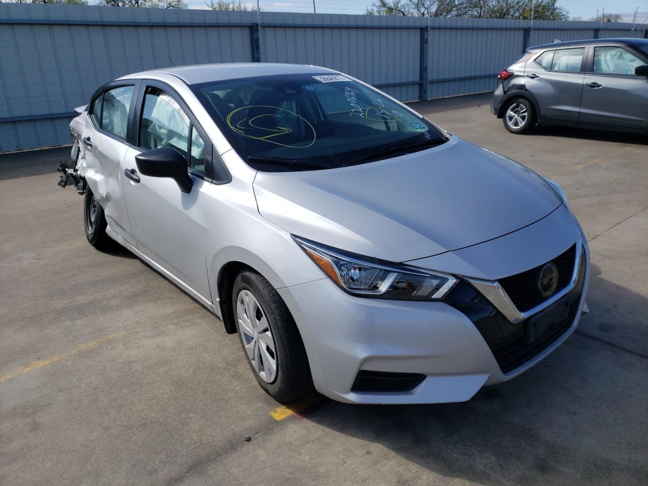 NISSAN VERSA S 2020 with VIN 3N1CN8DV6LL879761 - Photo from auction