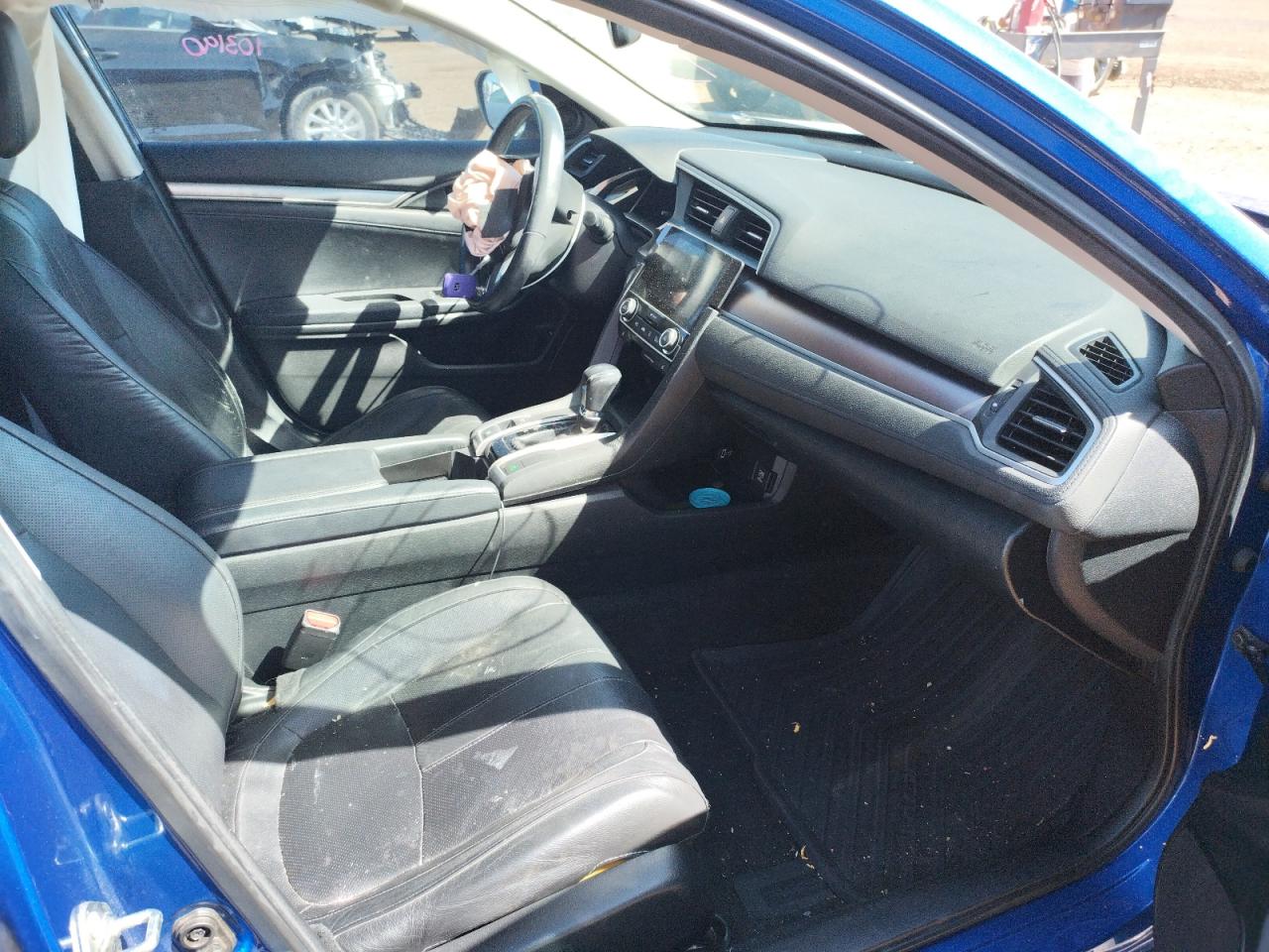 Photo 5 from auction – 2016 HONDA CIVIC EXL with VIN 19XFC1F79GE014606