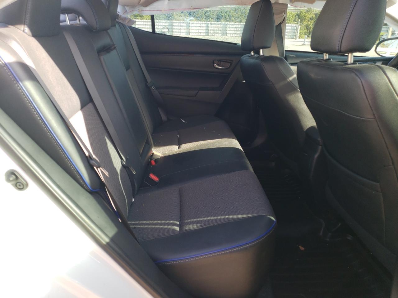 Photo 6 from auction – 2017 TOYOTA COROLLA with VIN 2T1BURHE1HC801880