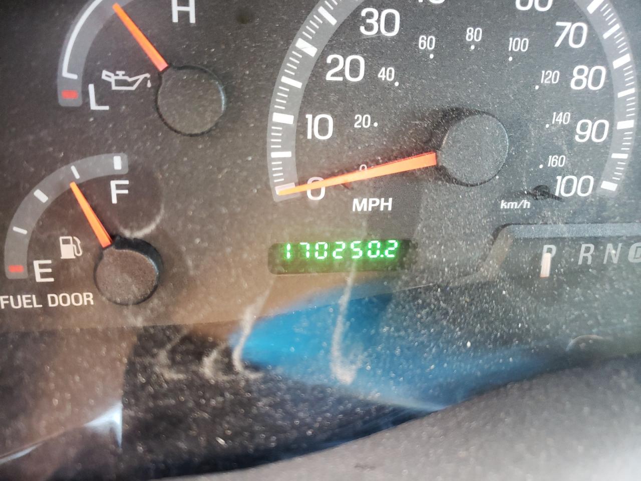 Photo 8 from auction – 2002 FORD F150 with VIN 2FTRX17W22CA08776