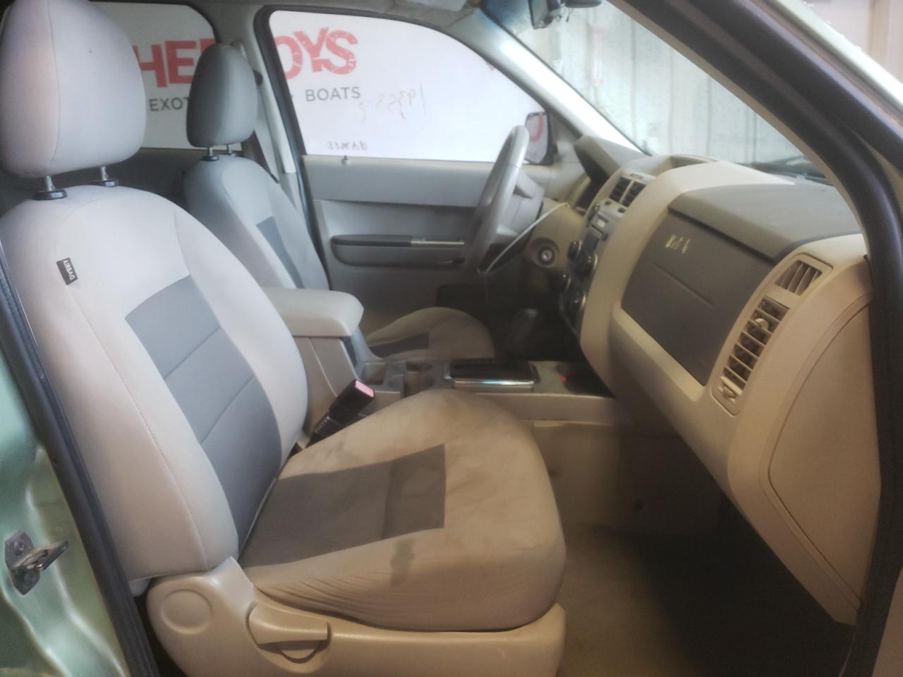 Photo 5 from auction – 2008 FORD ESCAPE XLT with VIN 1FMCU03108KB90772