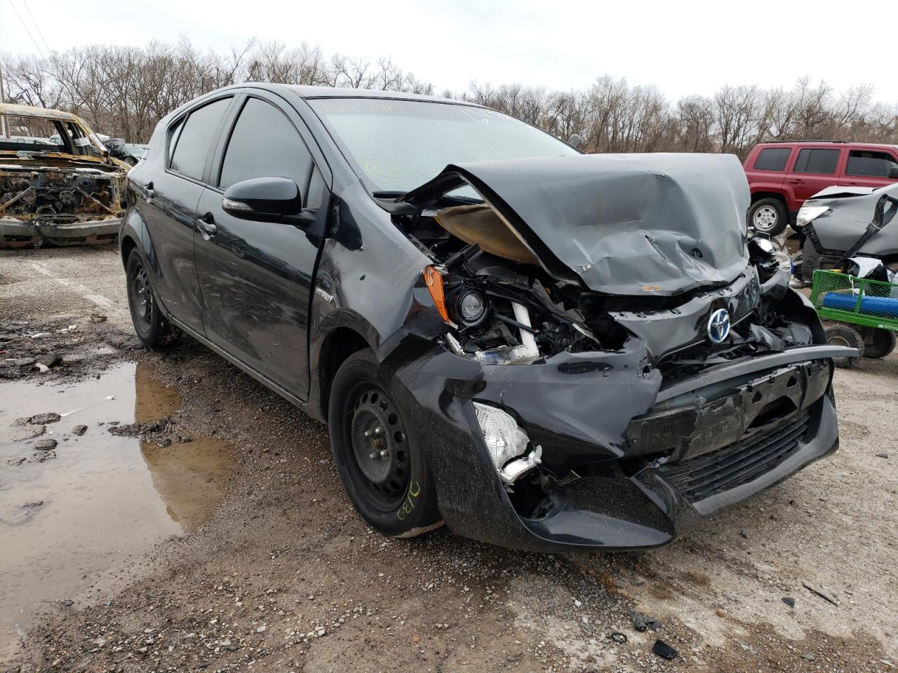 TOYOTA PRIUS C 2016 with VIN JTDKDTB36G1128740 - Photo from auction