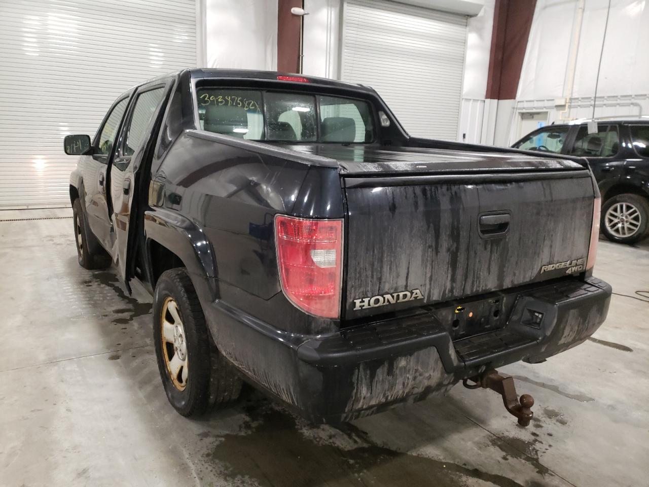 Photo 3 from auction – 2009 HONDA RIDGELINE with VIN 5FPYK16229B107178
