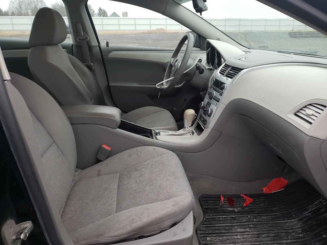 Photo 5 from auction – 2011 CHEVROLET MALIBU LS with VIN 1G1ZB5E14BF187302