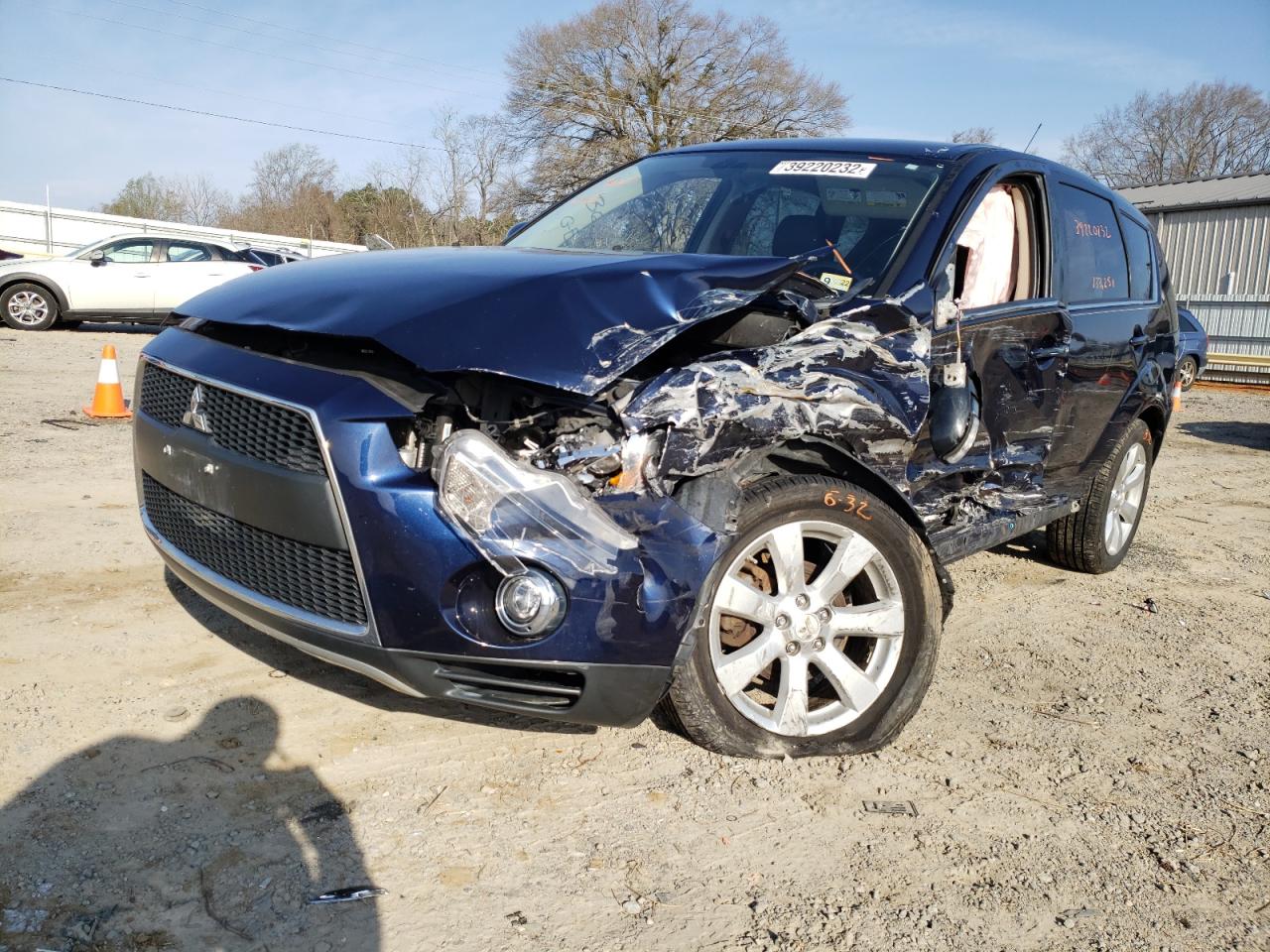 Photo 2 from auction – 2013 MITSUBISHI OUTLANDER with VIN JA4JT5AX5DU014618