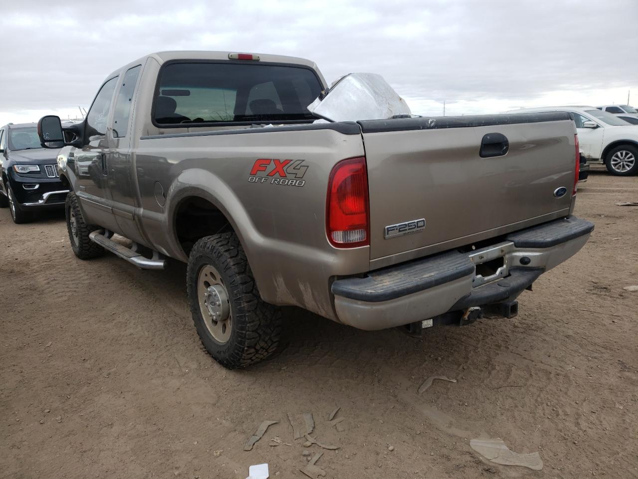 Photo 3 from auction – 2005 FORD F250 SUPER with VIN 1FTSX21P15EA72007