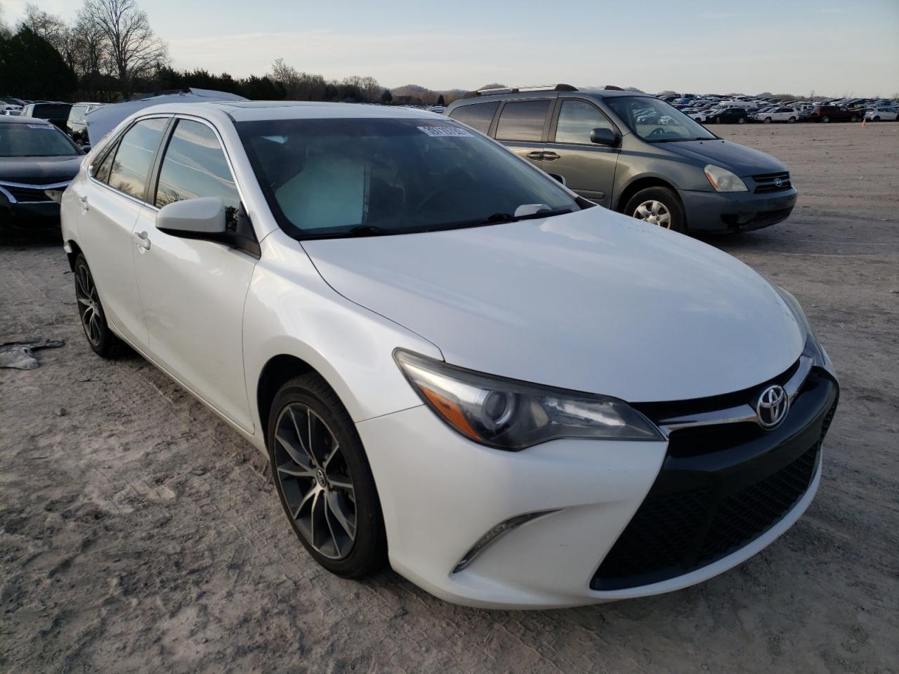 TOYOTA CAMRY LE 2017 with VIN 4T1BF1FK2HU273835 - Photo from auction