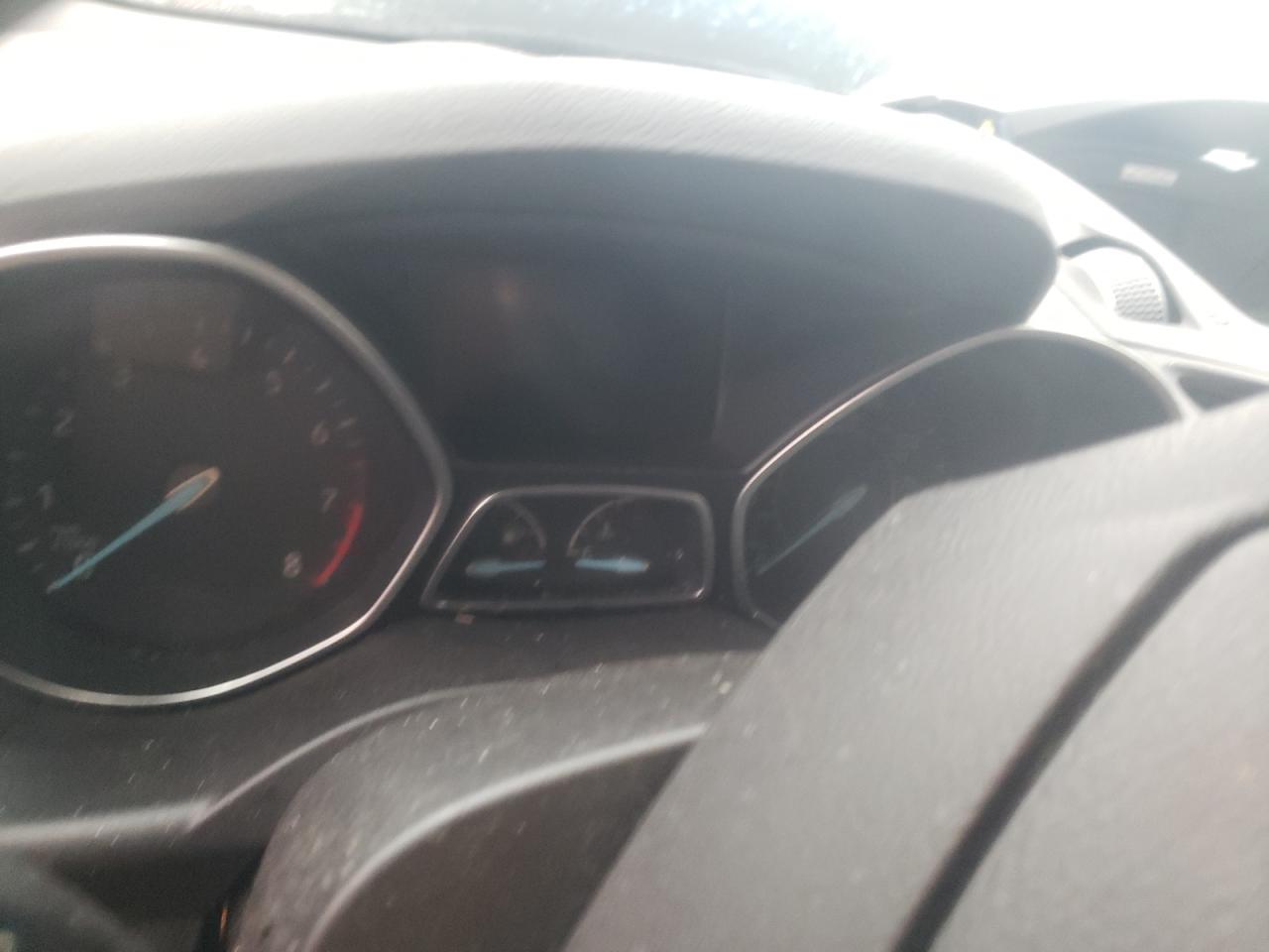 Photo 8 from auction – 2017 FORD ESCAPE SE with VIN 1FMCU0GD6HUE43294