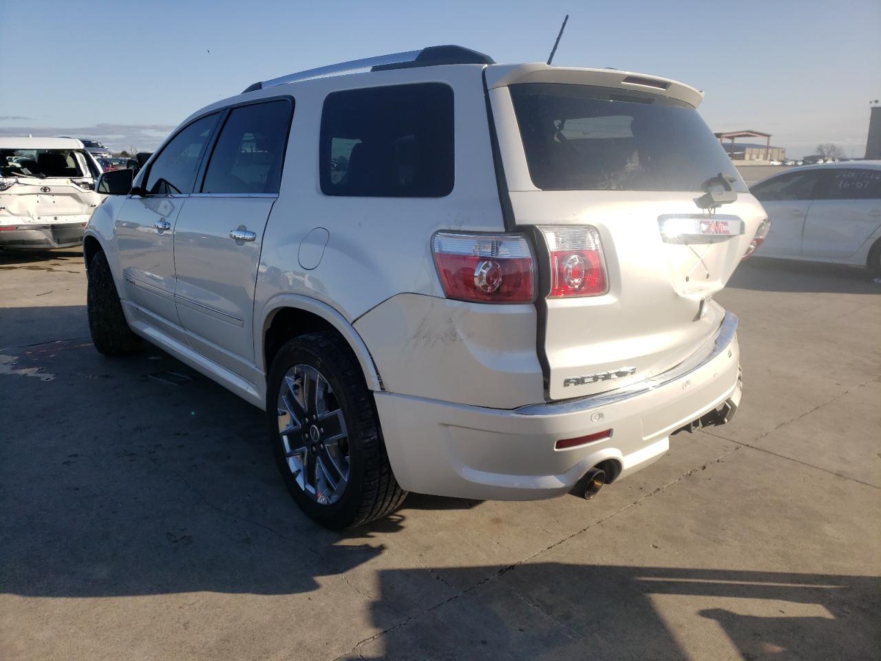 Photo 3 from auction – 2012 GMC ACADIA DEN with VIN 1GKKRTED1CJ383736