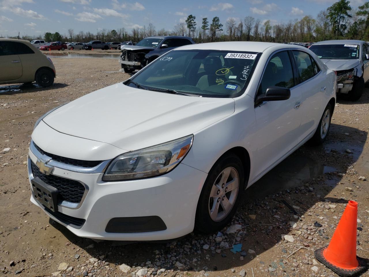 Photo 2 from auction – 2015 CHEVROLET MALIBU LS with VIN 1G11B5SL8FF352342