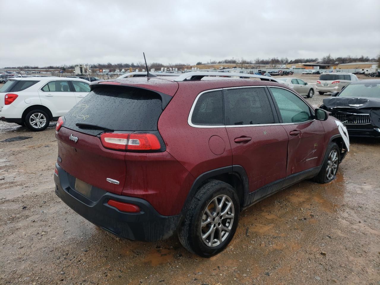 Photo 4 from auction – 2018 JEEP CHEROKEE L with VIN 1C4PJLLB6JD622767