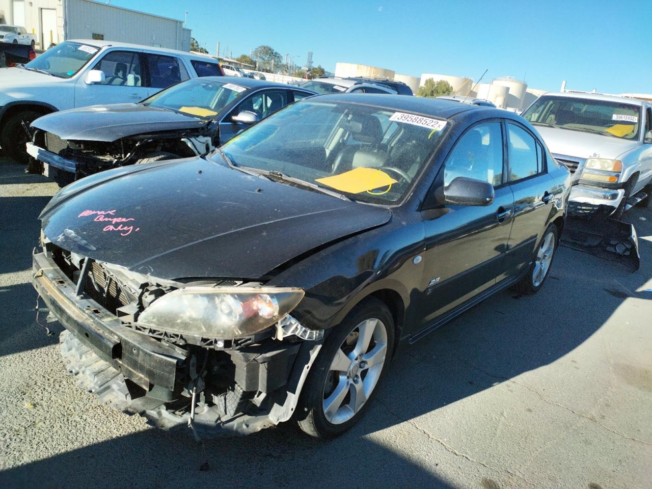 Photo 2 from auction – 2005 MAZDA 3 S with VIN JM1BK323451223929