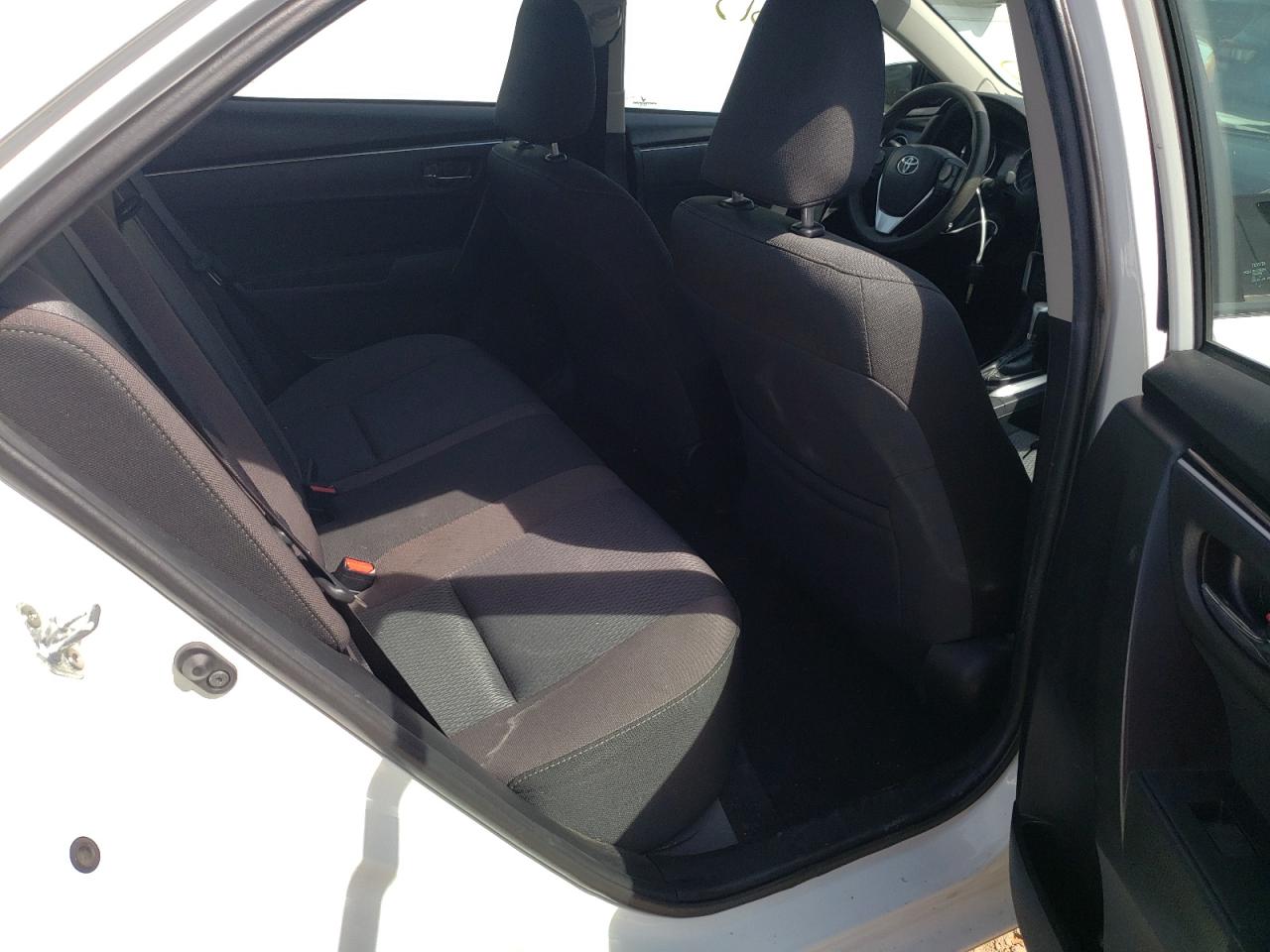 Photo 17 from auction – 2018 TOYOTA COROLLA L with VIN 2T1BURHE6JC088769