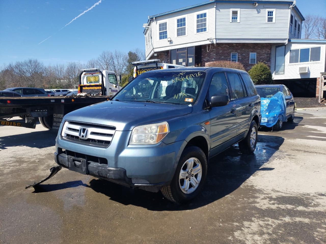 Photo 2 from auction – 2007 HONDA PILOT LX with VIN 5FNYF18117B028485