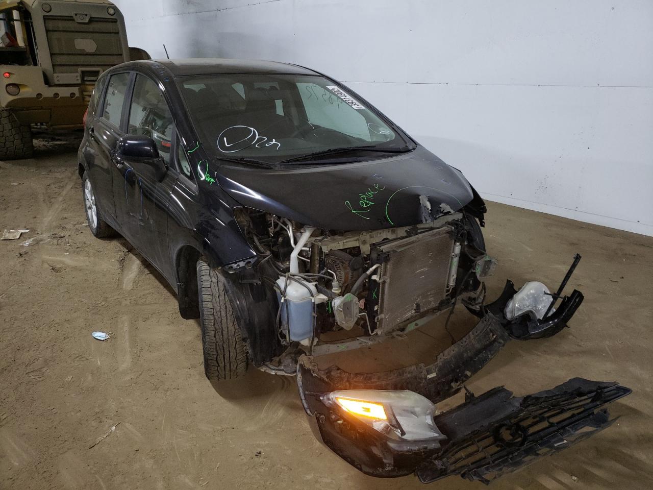 NISSAN VERSA NOTE 2014 with VIN 3N1CE2CP2EL398604 - Photo from auction