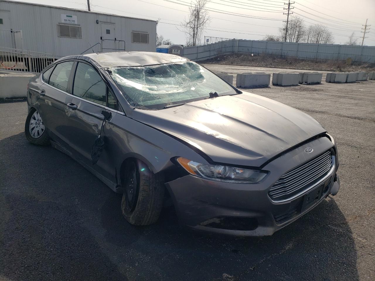 FORD FUSION S 2013 with VIN 3FA6P0G75DR114015 - Photo from auction