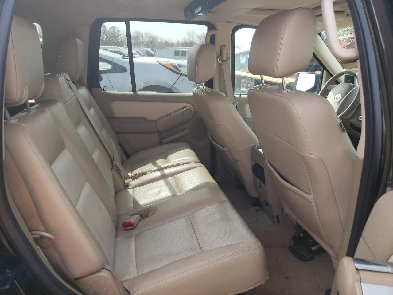 Photo 6 from auction – 2008 MERCURY MOUNTAINEE with VIN 4M2EU48888UJ01040