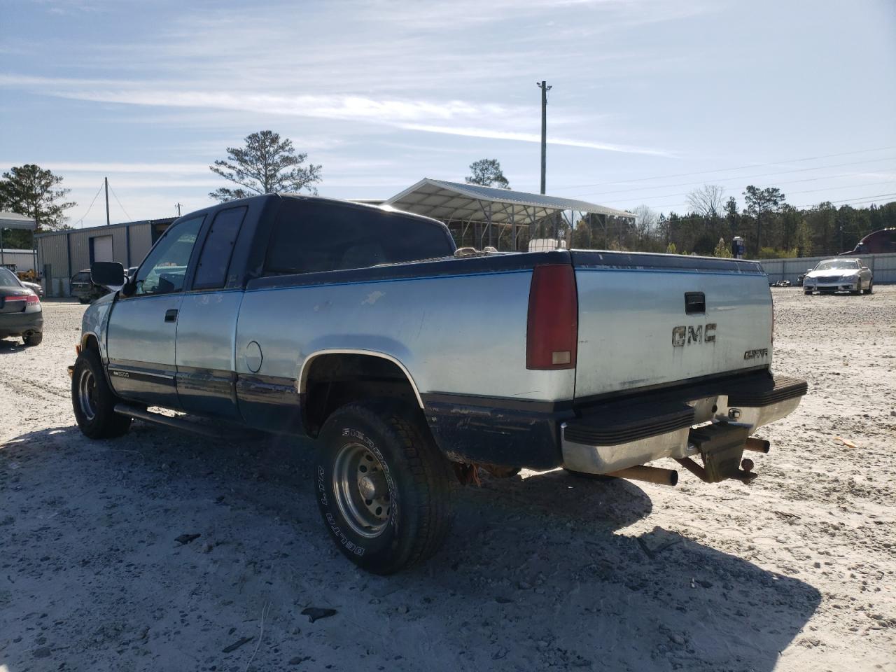 Photo 3 from auction – 1989 GMC SIERRA C25 with VIN 2GTFC29K5K1567541
