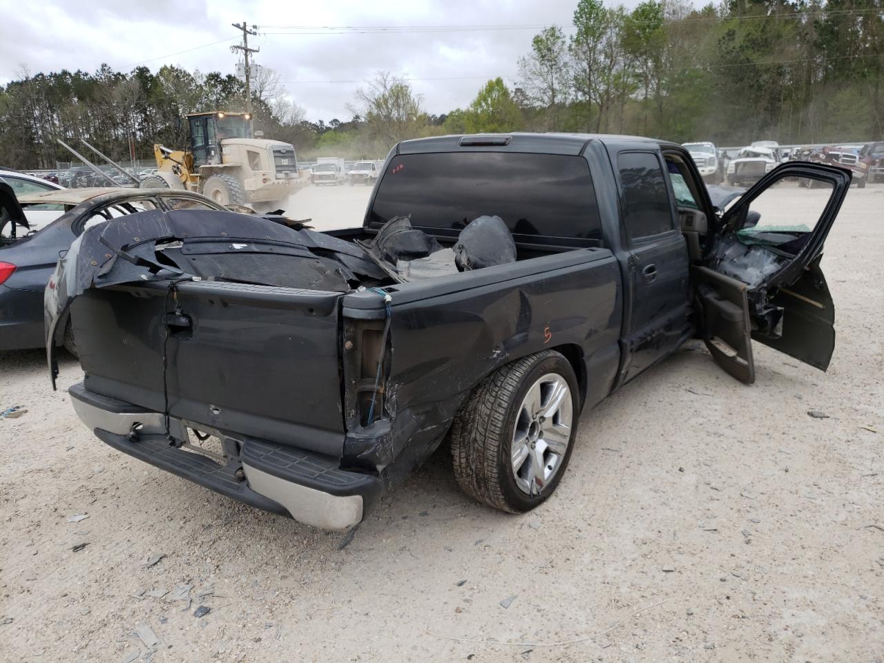 Photo 4 from auction – 2004 CHEVROLET SILVERADO with VIN 2GCEC13T041309731