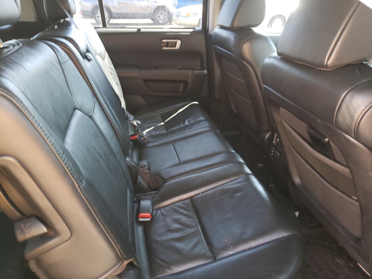 Photo 6 from auction – 2011 HONDA PILOT TOUR with VIN 5FNYF4H97BB025509