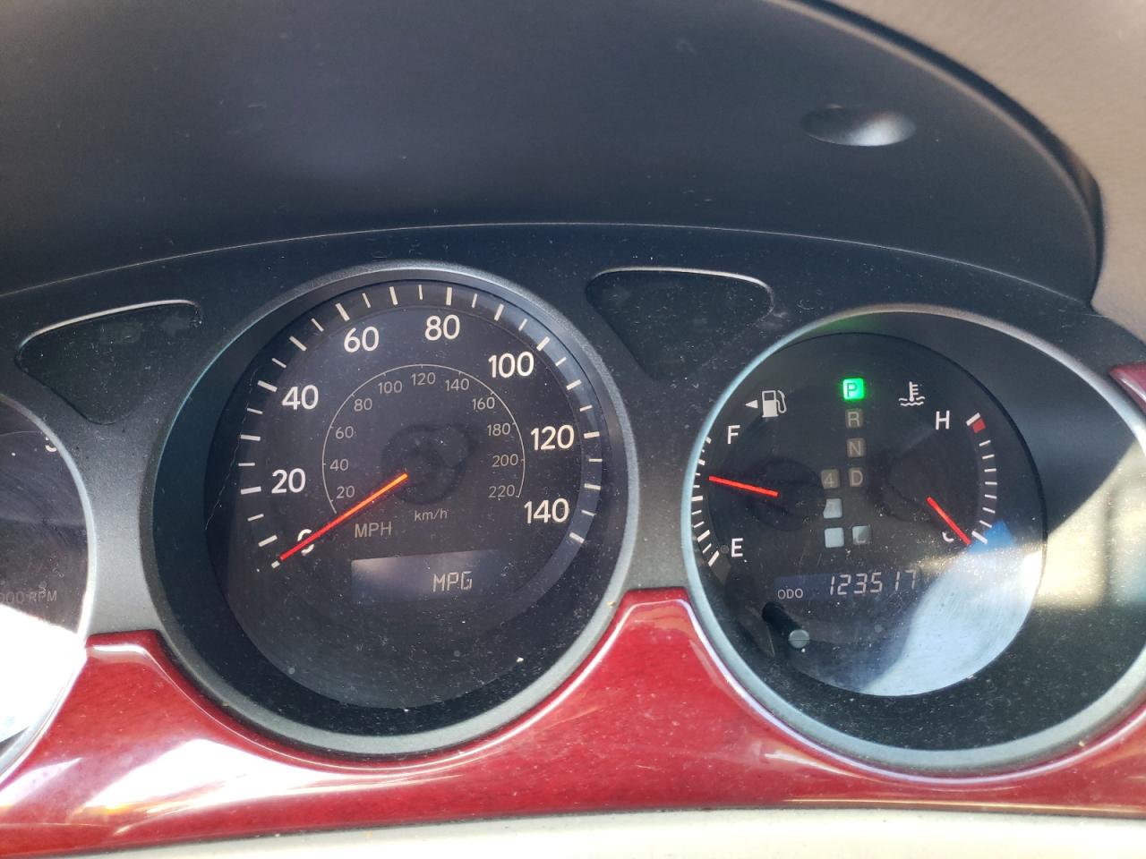 Photo 8 from auction – 2004 LEXUS ES 330 with VIN JTHBA30G145035643
