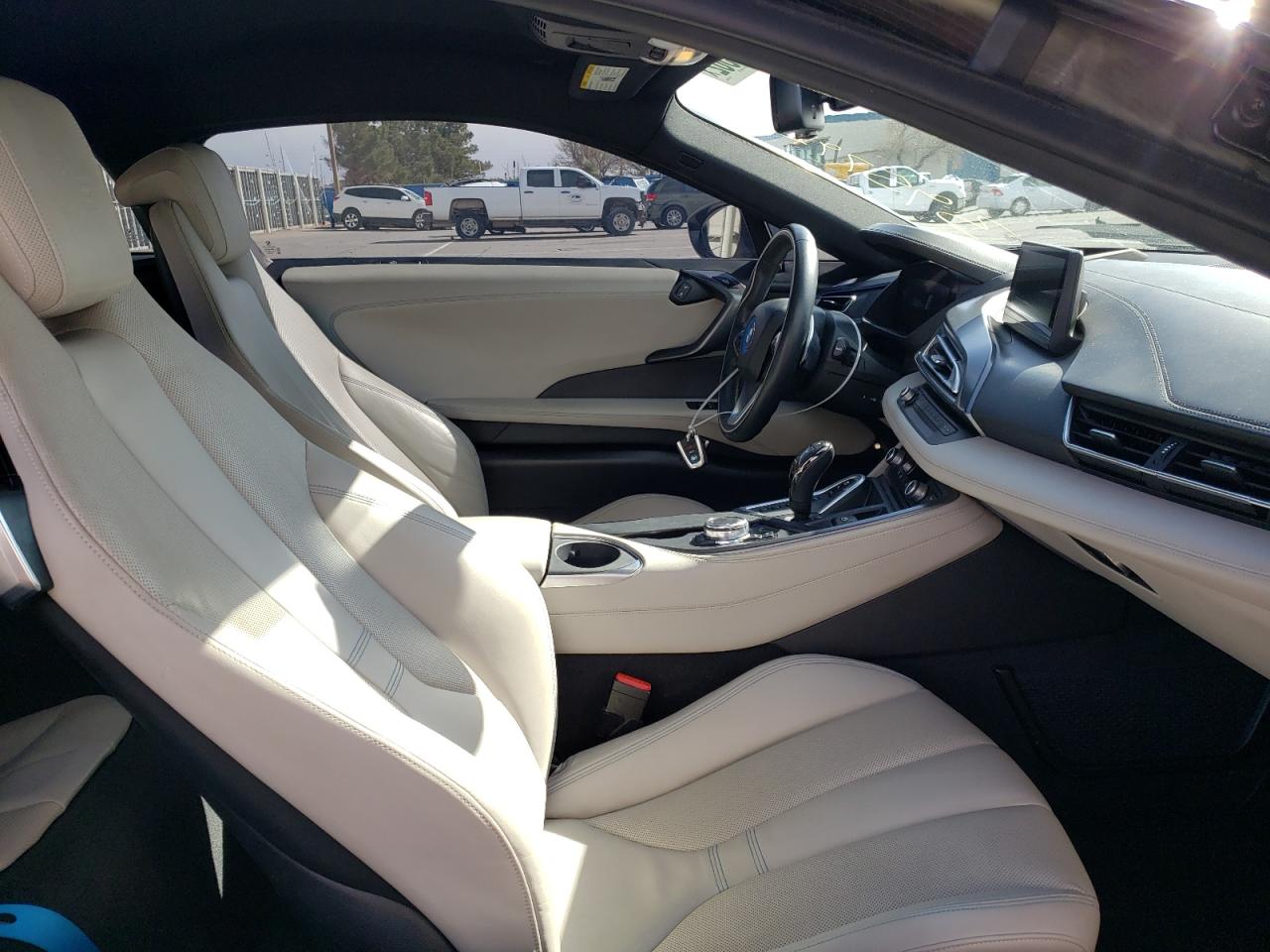 Photo 5 from auction – 2015 BMW I8 with VIN WBY2Z2C51FV674654