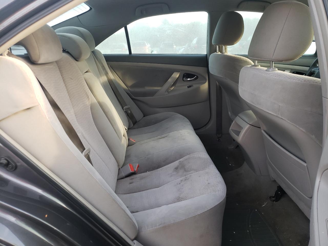 Photo 6 from auction – 2011 TOYOTA CAMRY BASE with VIN 4T4BF3EK5BR197196