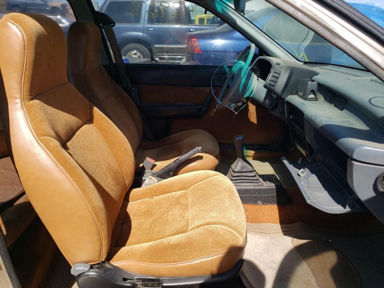 Photo 5 from auction – 1990 GEO METRO LSI with VIN 2C1MR246XL6011890