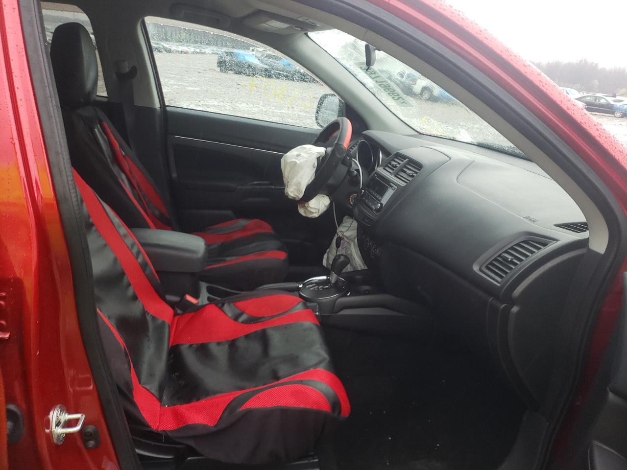 Photo 5 from auction – 2015 MITSUBISHI OUTLANDER with VIN 4A4AP3AUXFE036852