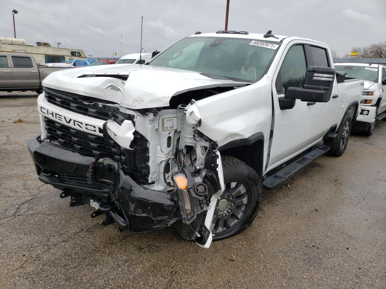 Photo 2 from auction – 2021 CHEVROLET SILVERADO with VIN 1GC4YME74MF220722