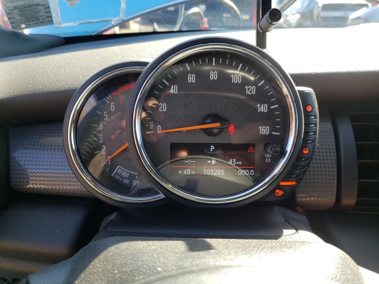 Photo 8 from auction – 2017 MINI COOPER with VIN WMWWG5C38H3D00260
