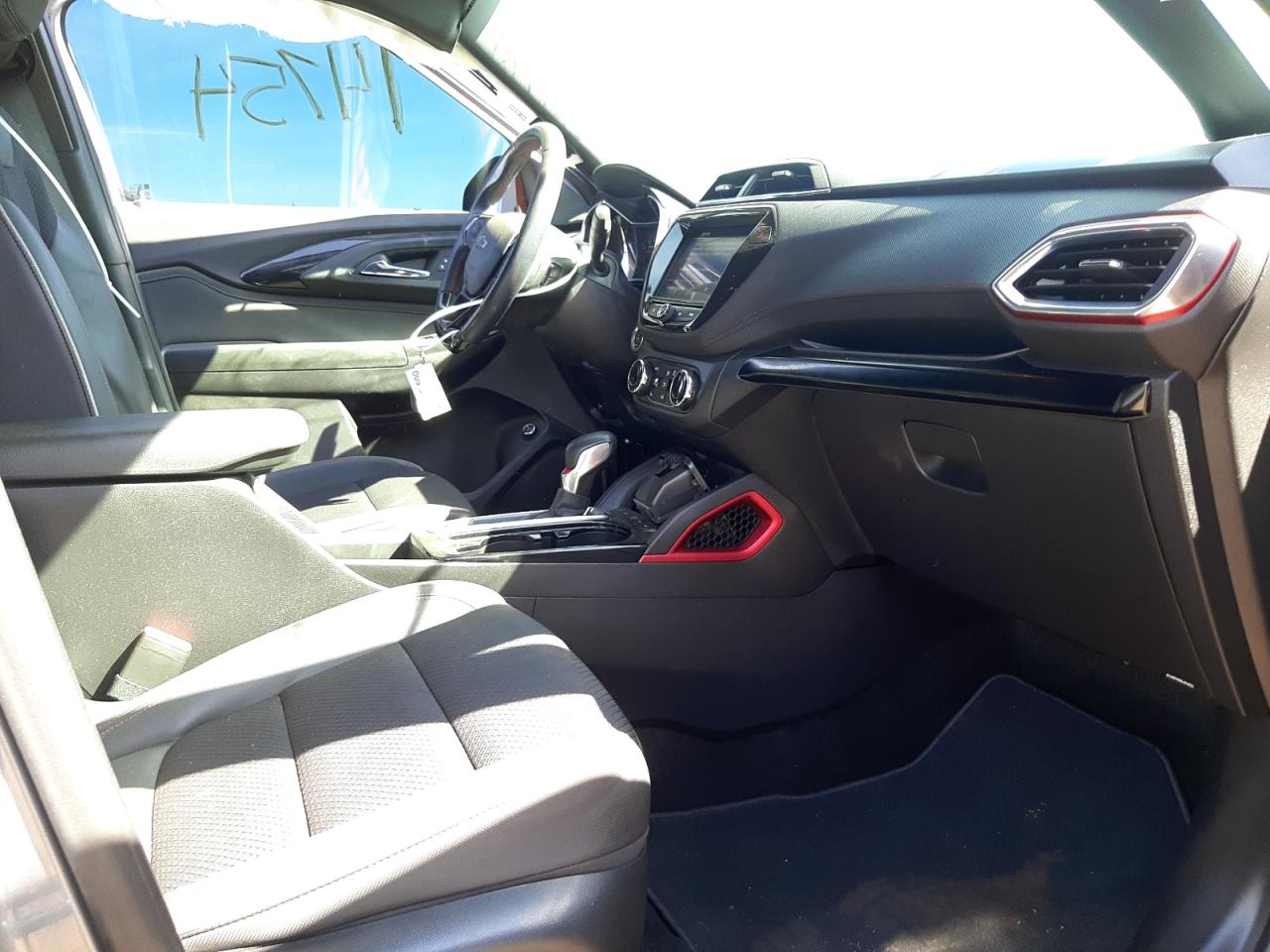 Photo 5 from auction – 2021 CHEVROLET TRAILBLAZE with VIN KL79MTSL0MB014380